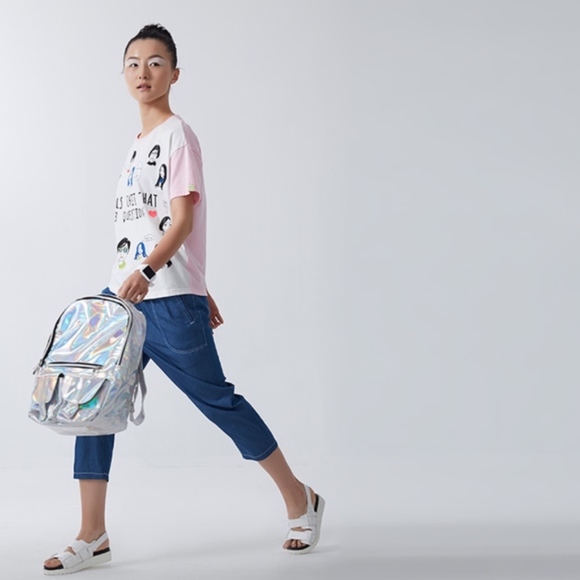 "Girls are so Chatty" (CLOSING CLOSET SALE) - Picture 3 of 6